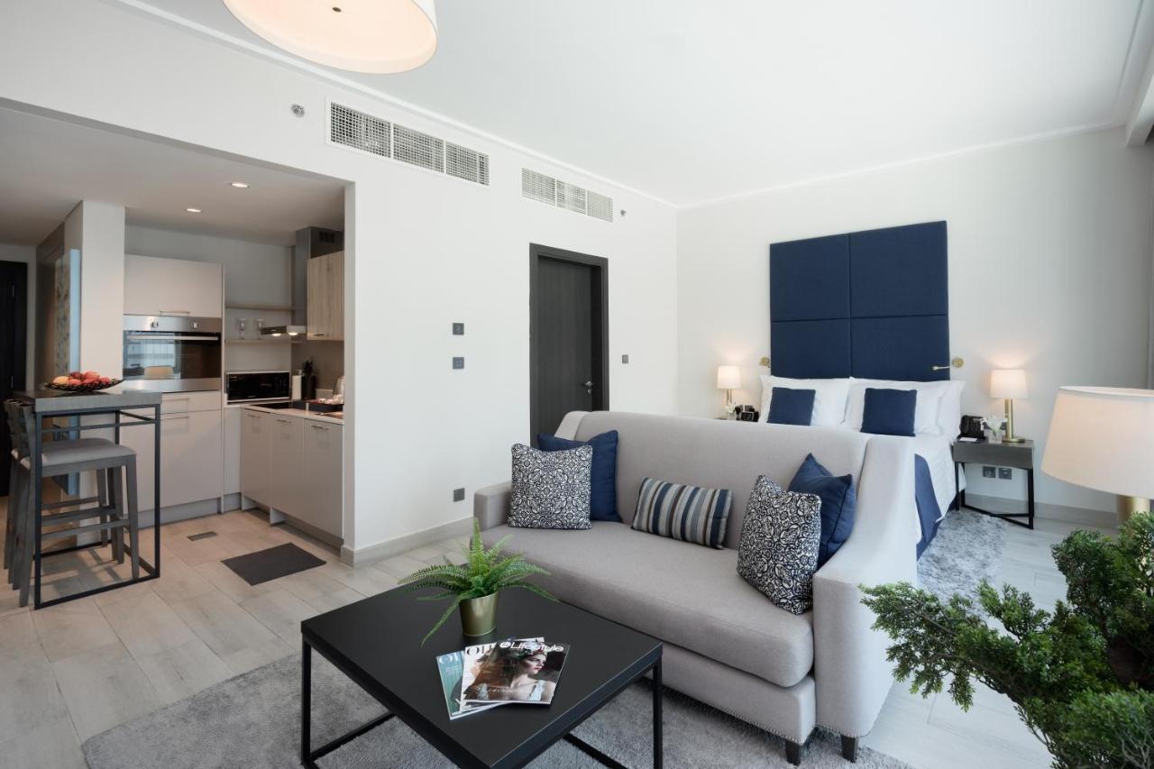 Centara West Bay Hotel & Residences Ad Dawhah Esterno foto A typical studio apartment