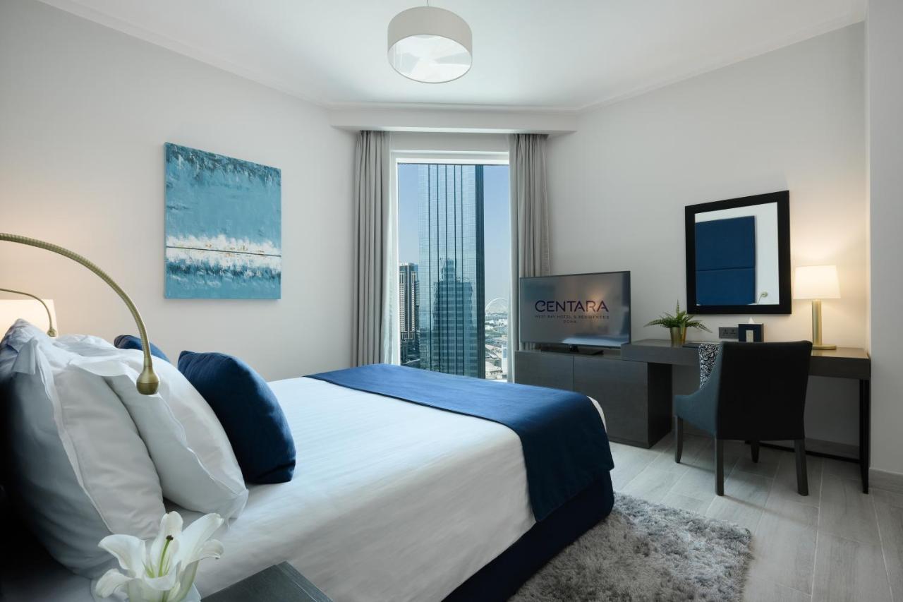 Centara West Bay Hotel & Residences Ad Dawhah Esterno foto A bedroom at the hotel