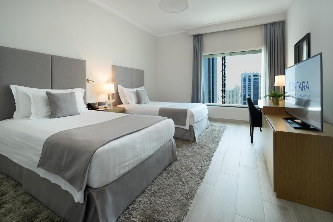 Centara West Bay Hotel & Residences Ad Dawhah Esterno foto A room at the hotel